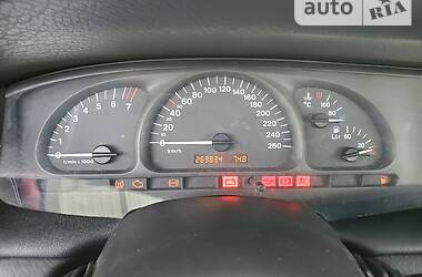 Седан Opel Vectra 2000 в Киеве