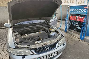 Седан Opel Vectra 2000 в Киеве