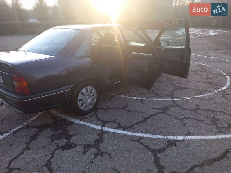Седан Opel Vectra 1991 в Коломые фото 9 Седан Opel Vectra 1991 в Коломые