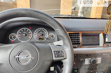 Седан Opel Vectra 2006 в Кропивницком