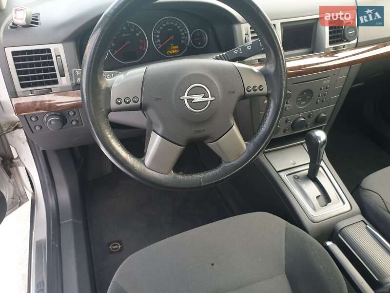 Седан Opel Vectra 2004 в Бердичеве фото 9 Седан Opel Vectra 2004 в Бердичеве
