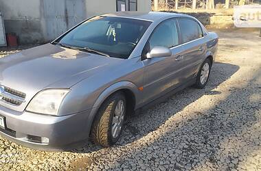 Седан Opel Vectra 2003 в Черновцах