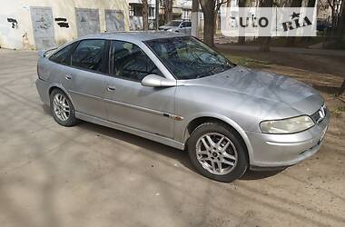 Хэтчбек Opel Vectra 2000 в 