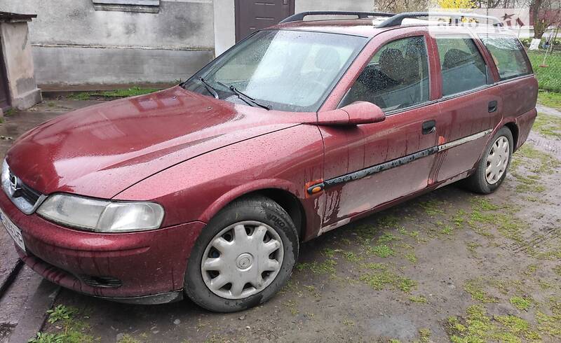 Универсал Opel Vectra 1997 в Городке
