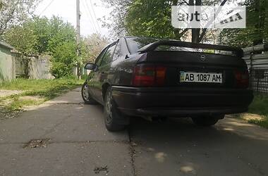 Седан Opel Vectra 1992 в Николаеве