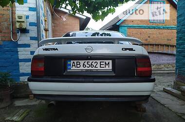 Седан Opel Vectra 1992 в Виннице