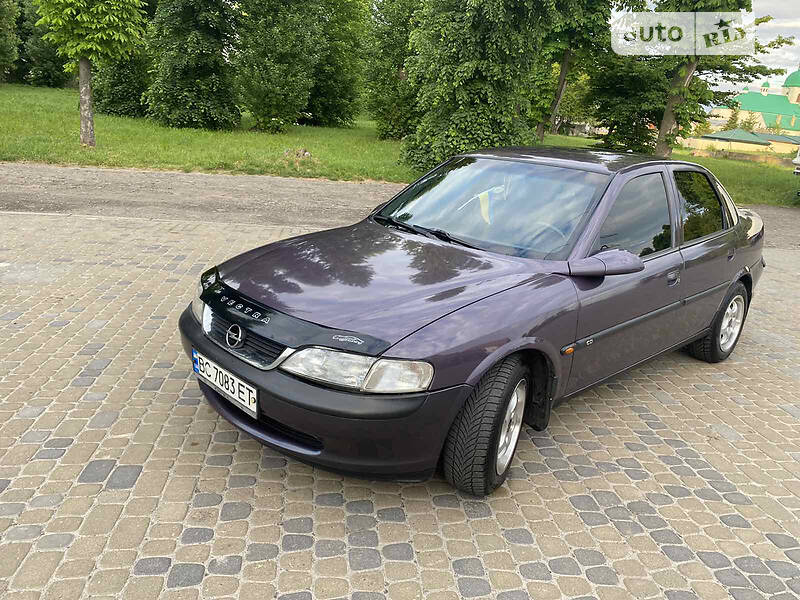 Седан Opel Vectra 1996 в Львове