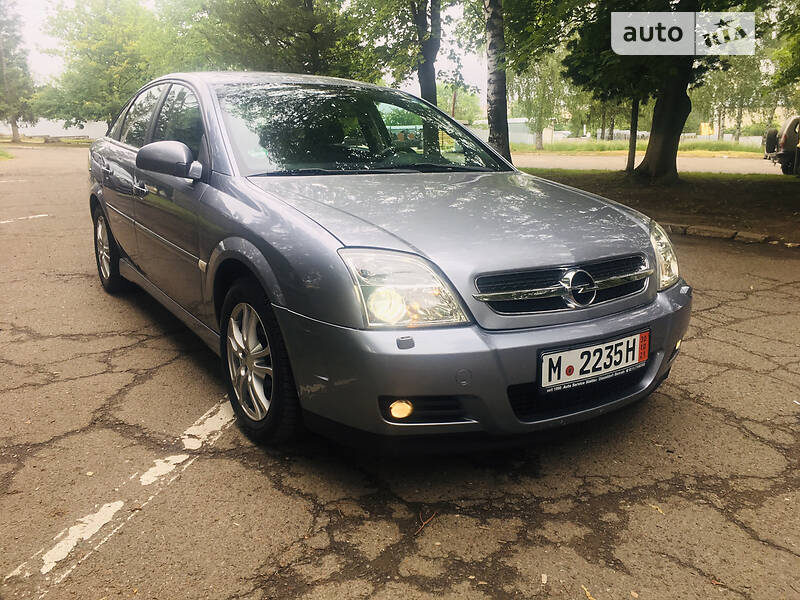 Хэтчбек Opel Vectra 2005 в Черновцах