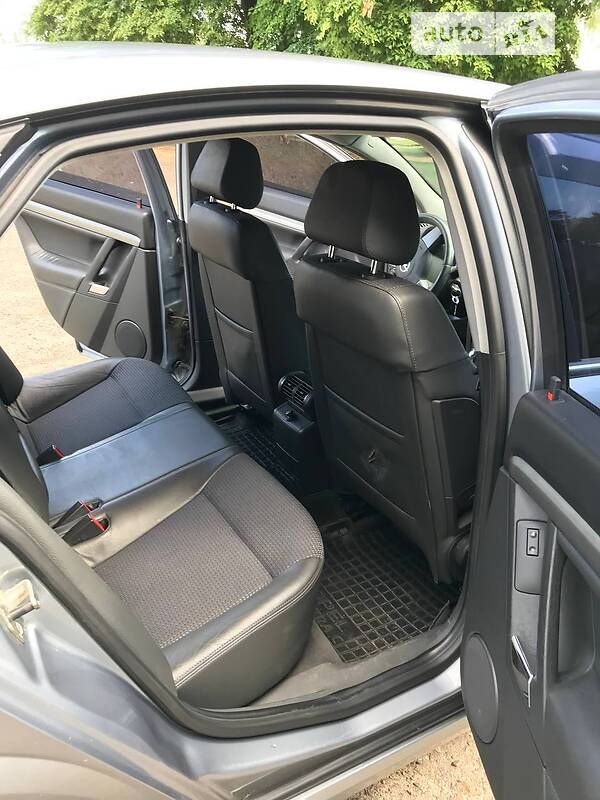 Хетчбек Opel Vectra 2008 в Дубні