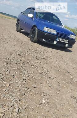 Седан Opel Vectra 1990 в Погребище