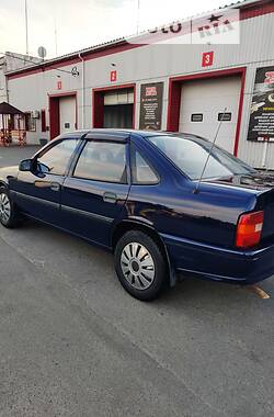 Седан Opel Vectra 1991 в Сумах