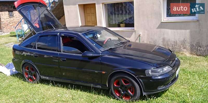 Лифтбек Opel Vectra 1999 в Броварах