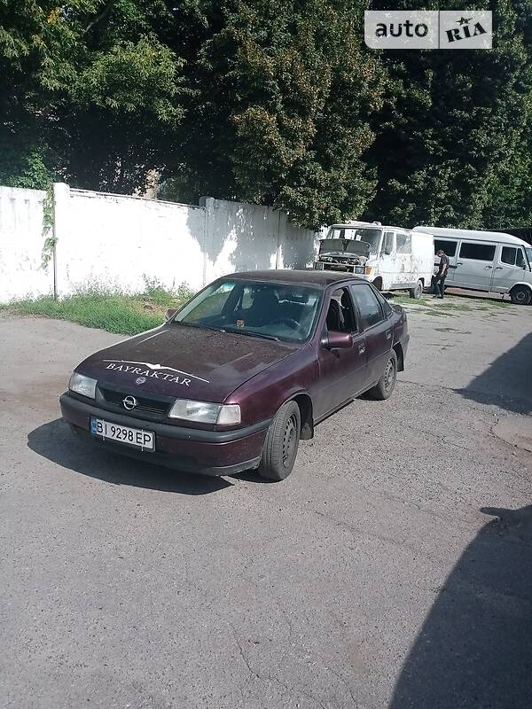 Седан Opel Vectra 1989 в Полтаве