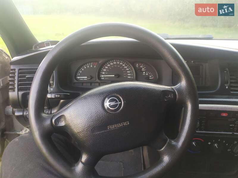 Седан Opel Vectra 1998 в Бершади фото 18 Седан Opel Vectra 1998 в Бершади