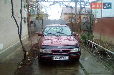 Седан Opel Vectra 1990 в Виноградове