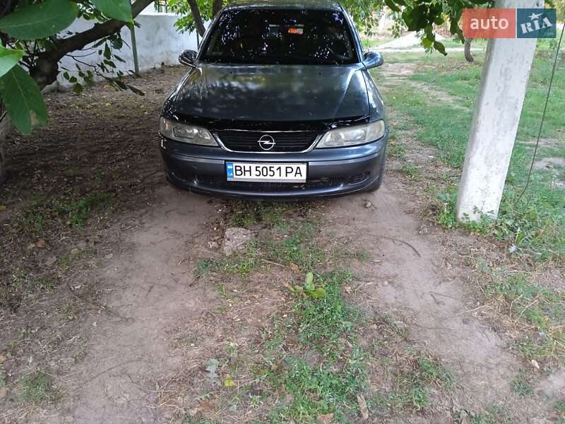 Седан Opel Vectra 2000 в Березовке