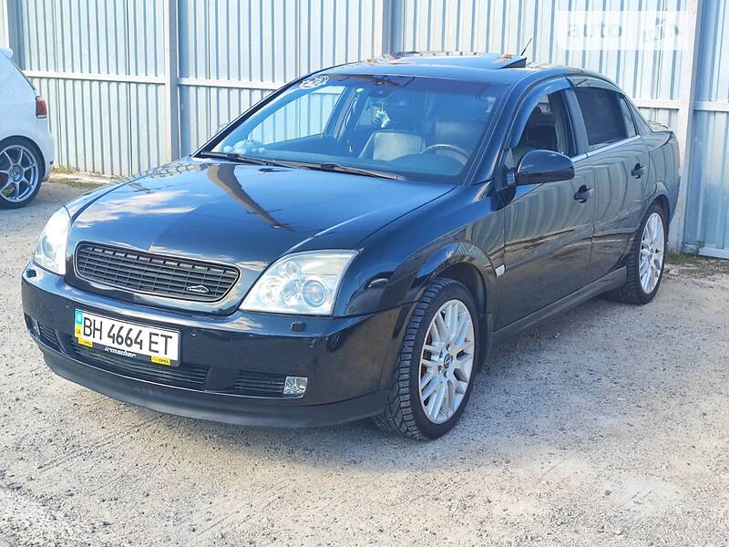 Седан Opel Vectra 2004 в Одесі