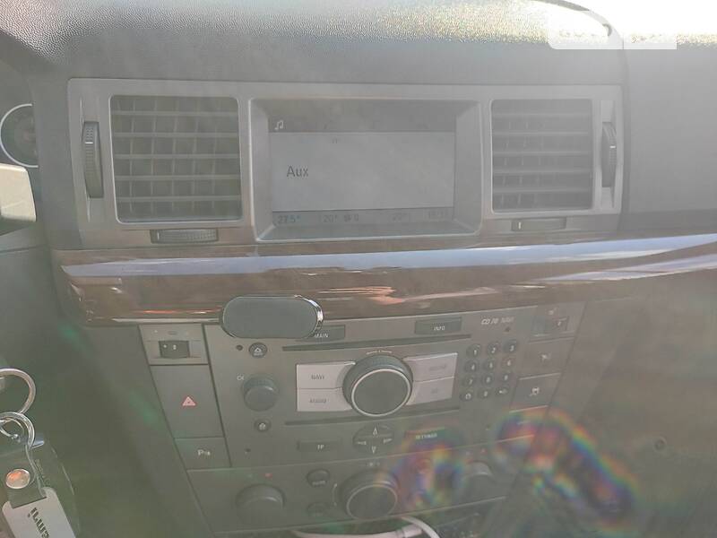 Седан Opel Vectra 2004 в Одесі