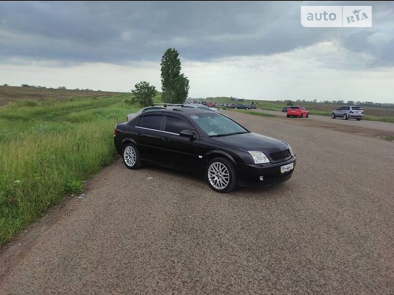 Седан Opel Vectra 2004 в Одесі