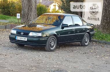 Седан Opel Vectra 1995 в Львове