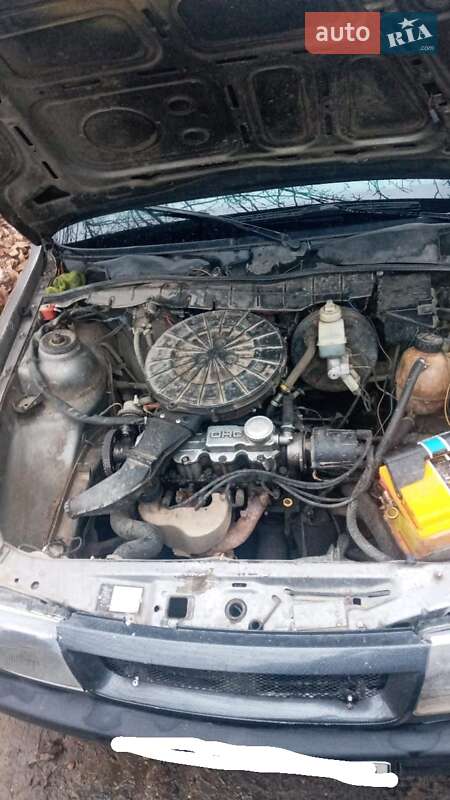 Седан Opel Vectra 1991 в Ямполі