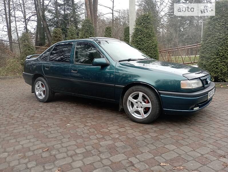 Седан Opel Vectra 1995 в Дрогобыче