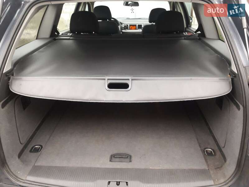 Универсал Opel Vectra 2006 в Турийске