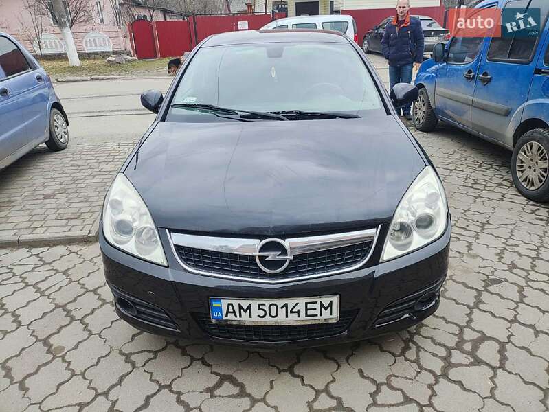 Седан Opel Vectra 2006 в Рокитном