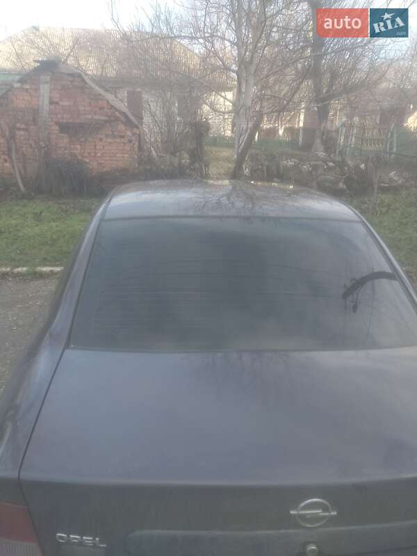 Седан Opel Vectra 1997 в Кельменцах