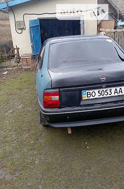 Седан Opel Vectra 1994 в Монастыриске