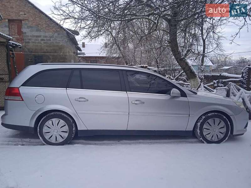 Универсал Opel Vectra 2008 в Яворове