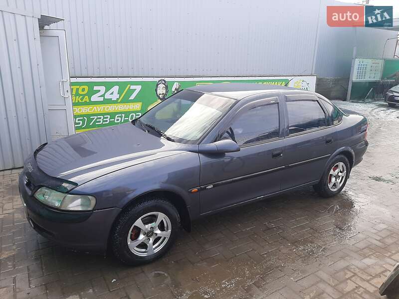 Седан Opel Vectra 1996 в Николаеве фото 5 Седан Opel Vectra 1996 в Николаеве