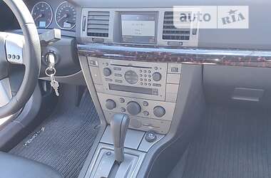 Седан Opel Vectra 2004 в Киеве