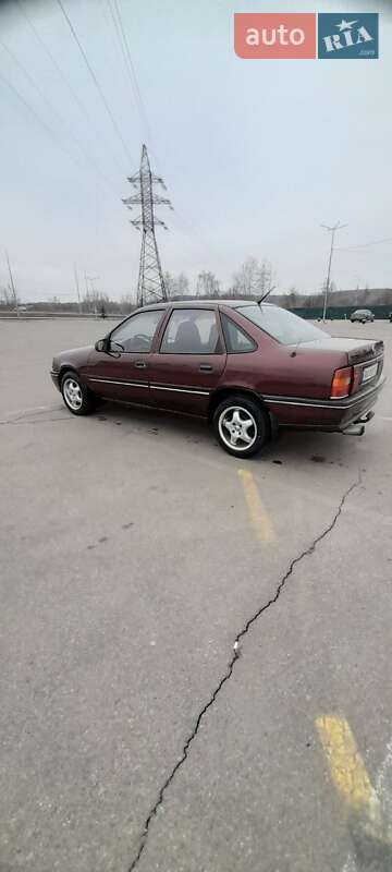 Седан Opel Vectra 1991 в Киеве