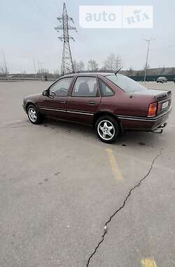 Седан Opel Vectra 1991 в Киеве