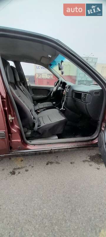 Седан Opel Vectra 1991 в Киеве