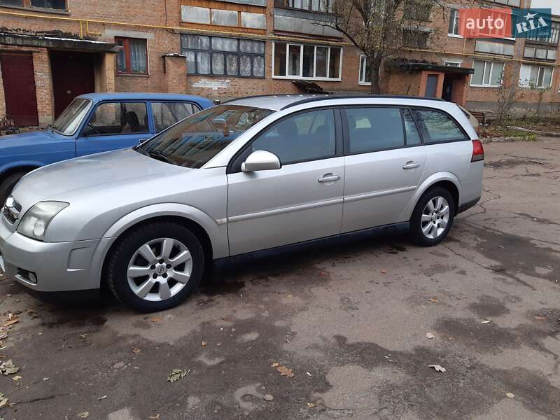 Универсал Opel Vectra 2005 в Миргороде
