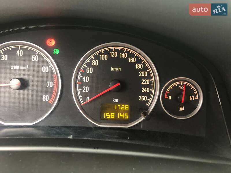 Седан Opel Vectra 2008 в Умані