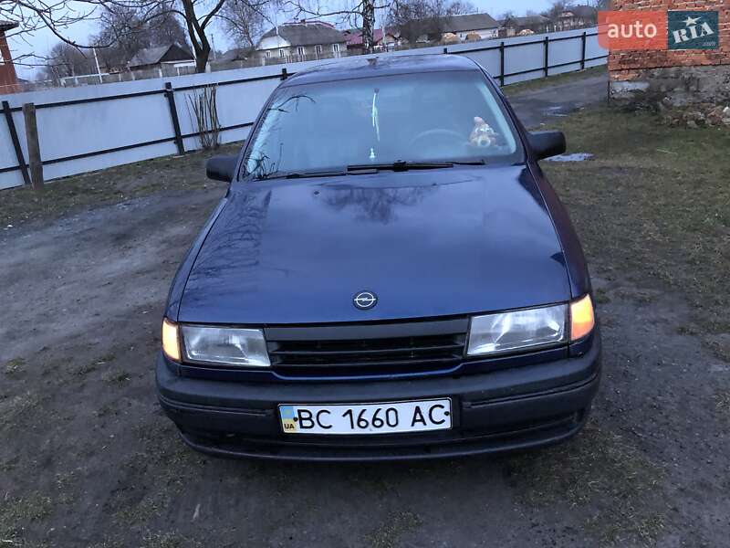 Седан Opel Vectra 1993 в Львові