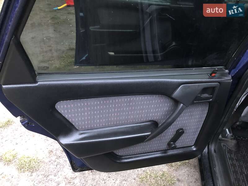 Седан Opel Vectra 1993 в Львові