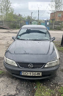 Седан Opel Vectra 1998 в Славянске