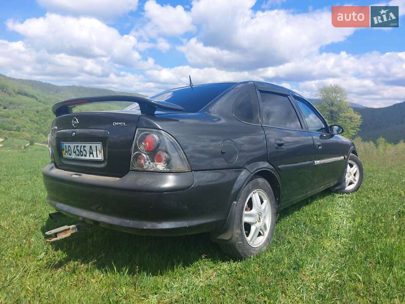 Седан Opel Vectra 1997 в Ужгороде