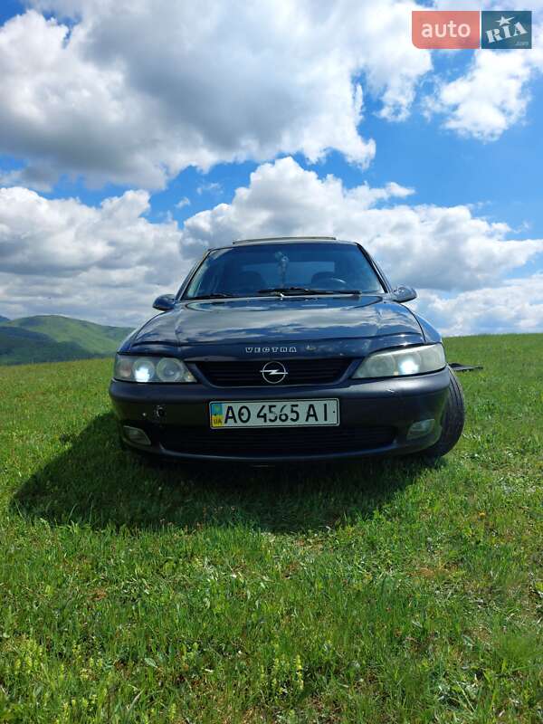 Седан Opel Vectra 1997 в Ужгороде