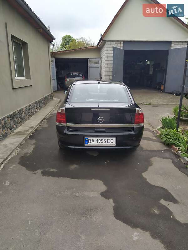 Седан Opel Vectra 2006 в Кропивницком