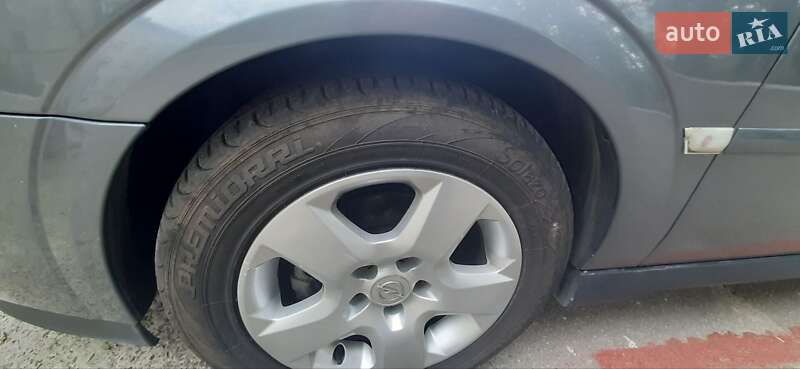 Универсал Opel Vectra 2005 в Днепре