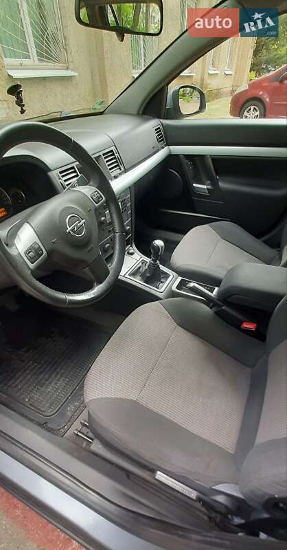 Универсал Opel Vectra 2005 в Днепре