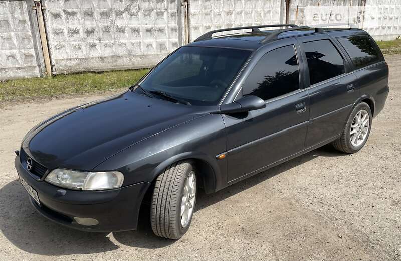 Универсал Opel Vectra 1998 в Новояворовске фото Универсал Opel Vectra 1998 в Новояворовске