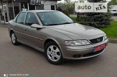 Седан Opel Vectra 1999 в Сарнах