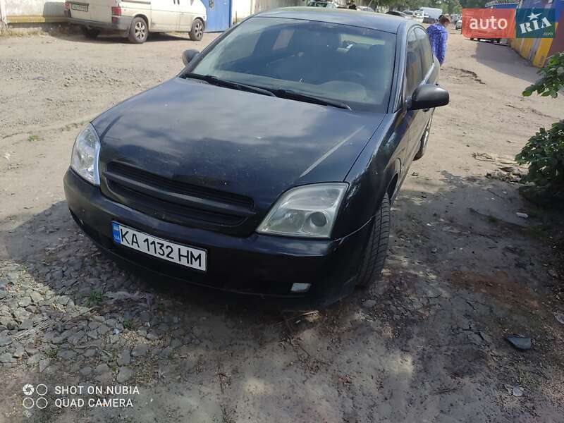 Седан Opel Vectra 2004 в Киеве