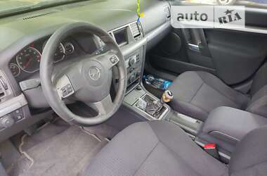 Седан Opel Vectra 2006 в Луцке